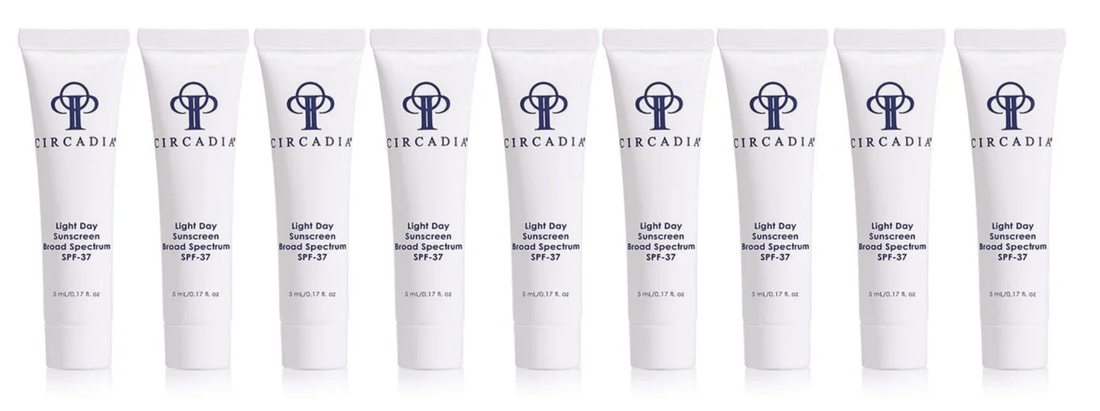 Light Day Sunscreen Sample 10 x 5 ml
